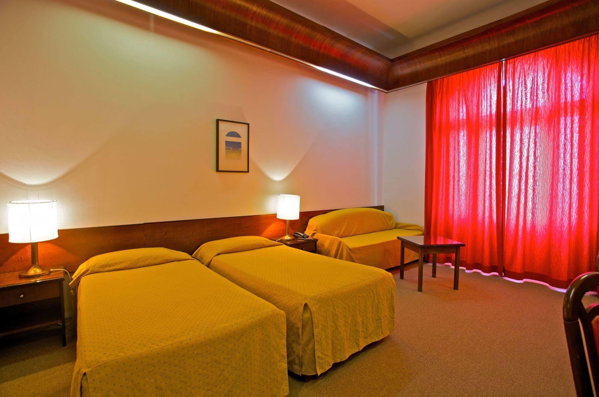 Guest House Hotel Riviera Пула Экстерьер фото